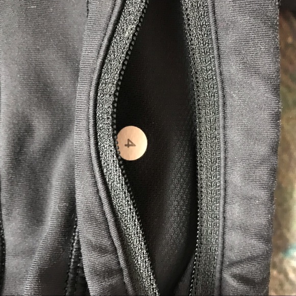 🍀🌸 Lululemon Run Inspire Capri leggings 🌸🍀 - Picture 5 of 16